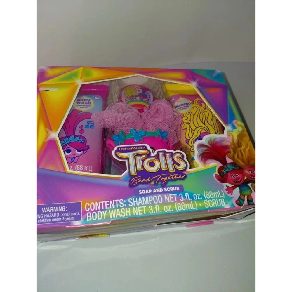 NIB Trolls Band Together Movie Kids Bath Set Body Wash Shampoo Gift Set